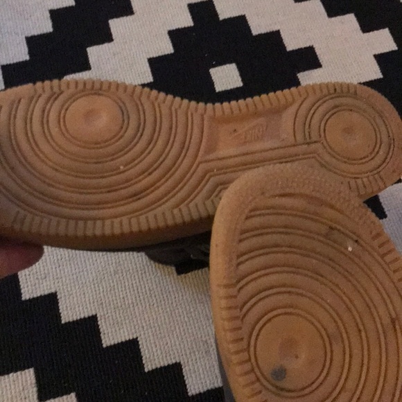 Nike - Picture 4 of 7